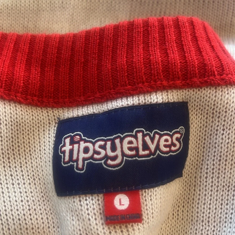 Tipsy Elves Red Maple Leaf Crewneck Sweater. Size Men’s  large Canada